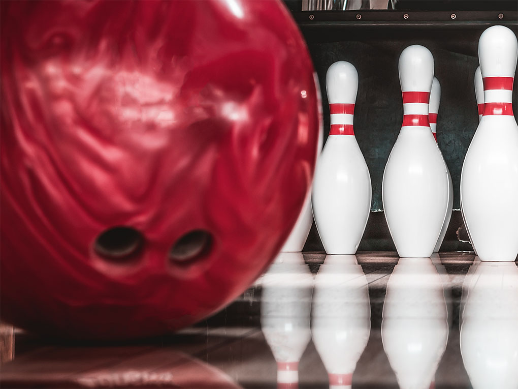 Tenpin Bowling Guide Rail and Pins